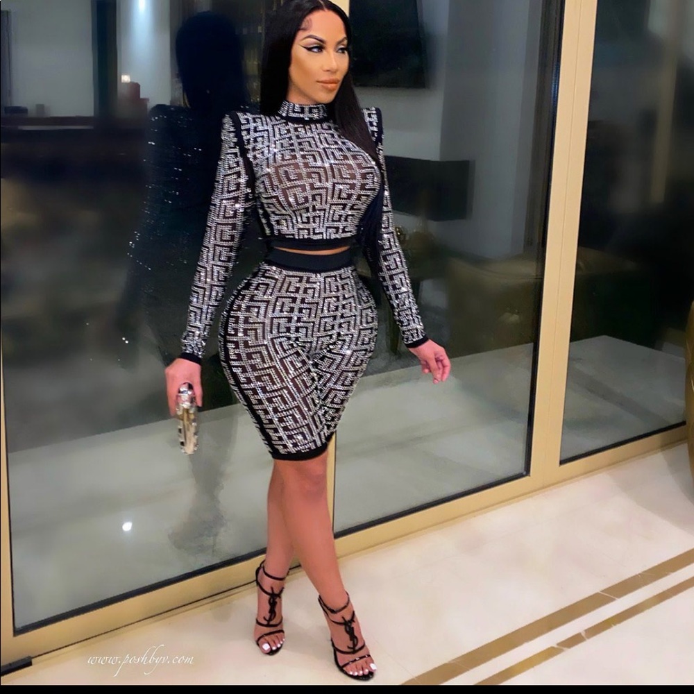 Two piece set
